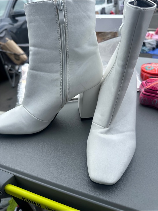 janeen Shoes - White Square-Toe Block Heel Ankle Boots - Women's Fashion